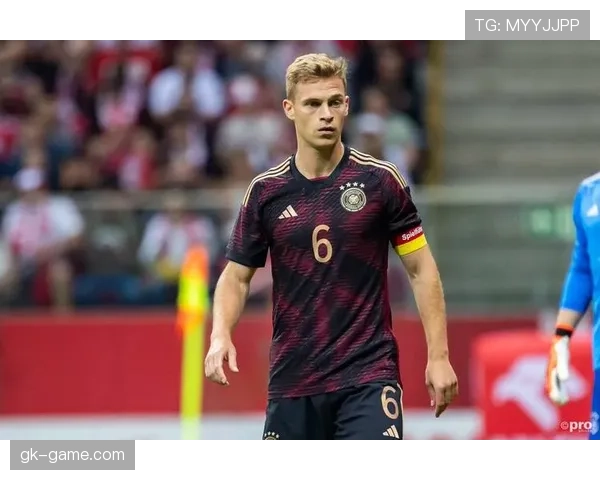 基米希精准传球解析：中场大师如何主宰比赛节奏