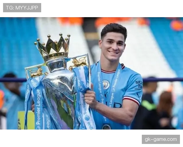 阿尔瓦雷斯顶级前锋潜力与上限解析