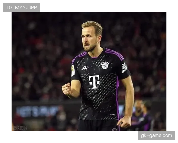 哈里·凯恩居然在训练场上摔了个跟头，这曼城球星们还笑岔气了？